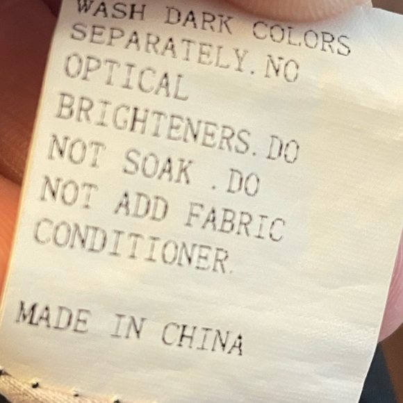 Size women’s medium flowy, versatile crane dress. - Picture 8 of 8